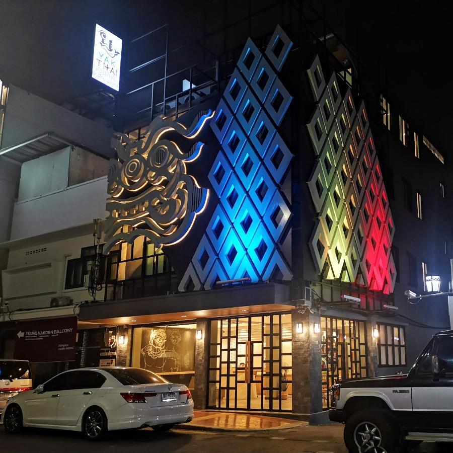 Yakthai Poshtel Hostel Bangkok Exterior photo